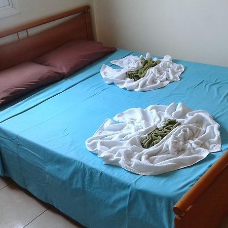 Carisa Olympic Court Apartment Larnaka Zimmer foto